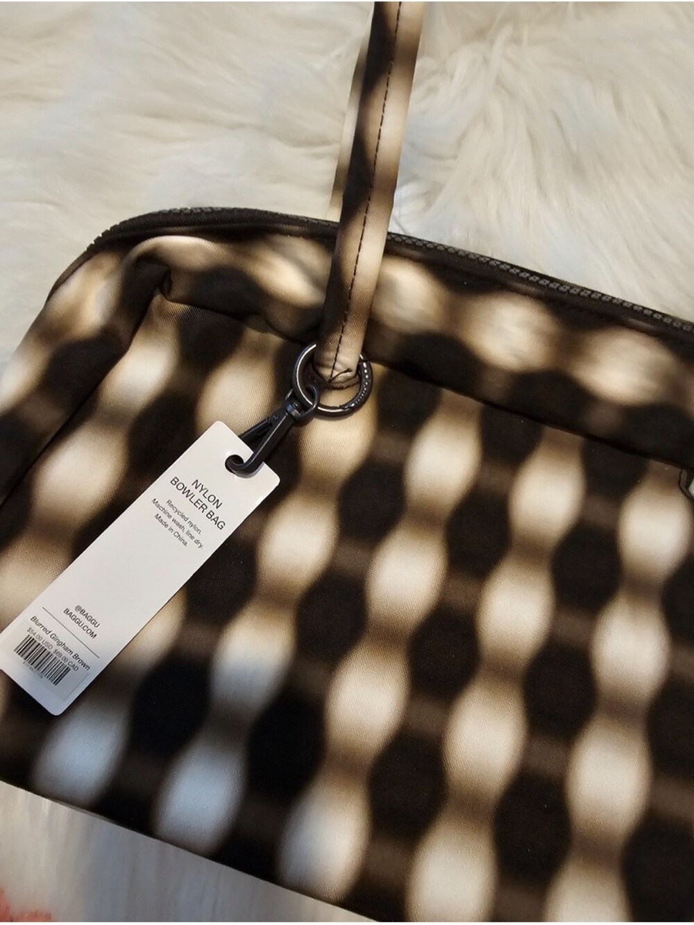 BAGGU Nylon Bowler Bag
Blurred Gingham Brown NEW WITH TAGS NWT - Picture 5 of 7